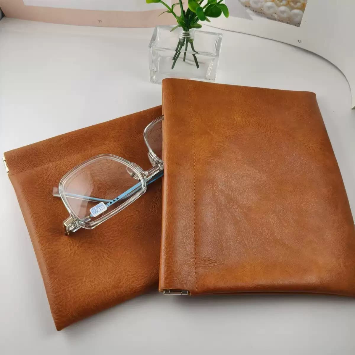 Source Factory Waterproof Storage Pouch, Self-Sealing Wired Earphone Carry Bag, Clip Charger, Lipstick Case, Portable