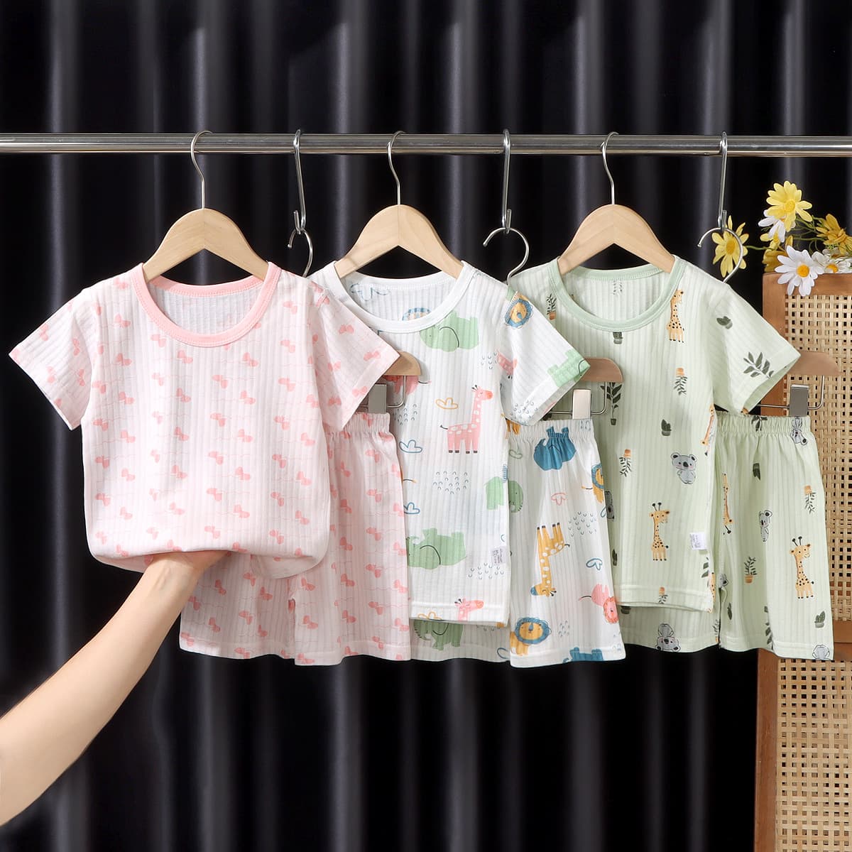 Children's Short Sleeve Set, Thin Air Conditioning Wear, Baby Separate Summer Jacquard Sweat-Wicking Fabric, Boys and Girls Shorts Pajamas Homewear