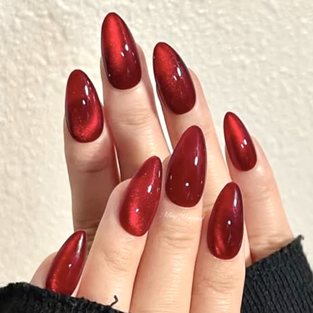 Medium Almond Shape Wearable Nails Red Cat Eye Sparkle White-Enhancing High-End False Nails 30 Pieces Removable