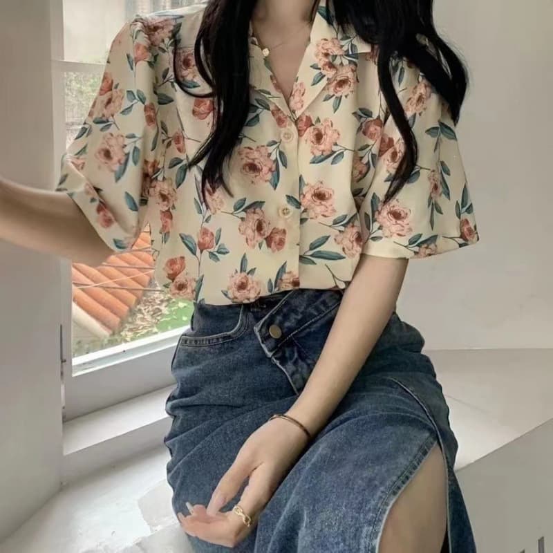 2026 Summer New Floral Print Blouse for Women Short Sleeve Korean Retro Hong Kong Style Chic Design Sense Niche Top