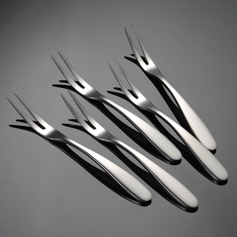 EN 304 Stainless Steel Fruit Fork German-style Cake Fork 410 Fruit Pointed Tail Cutlery Mooncake Fork Gift