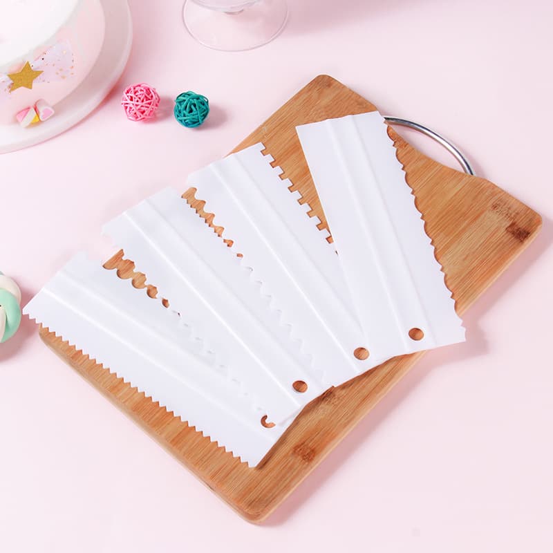 Plastic Cream Spreader DIY Comb Double-Sided Cake Scraper 4-Piece Set Cream Scraper Baking Tool
