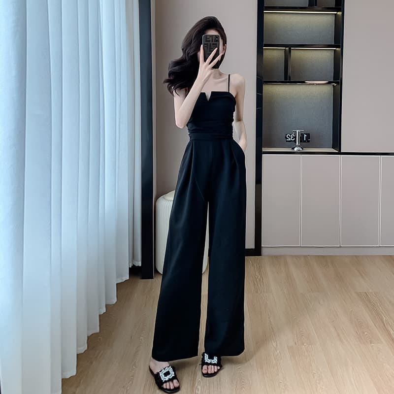 Actual photo of petite women's thin one-piece jumpsuit, high-end loose wide-leg pants with ink wash print and spaghetti straps, style 8711