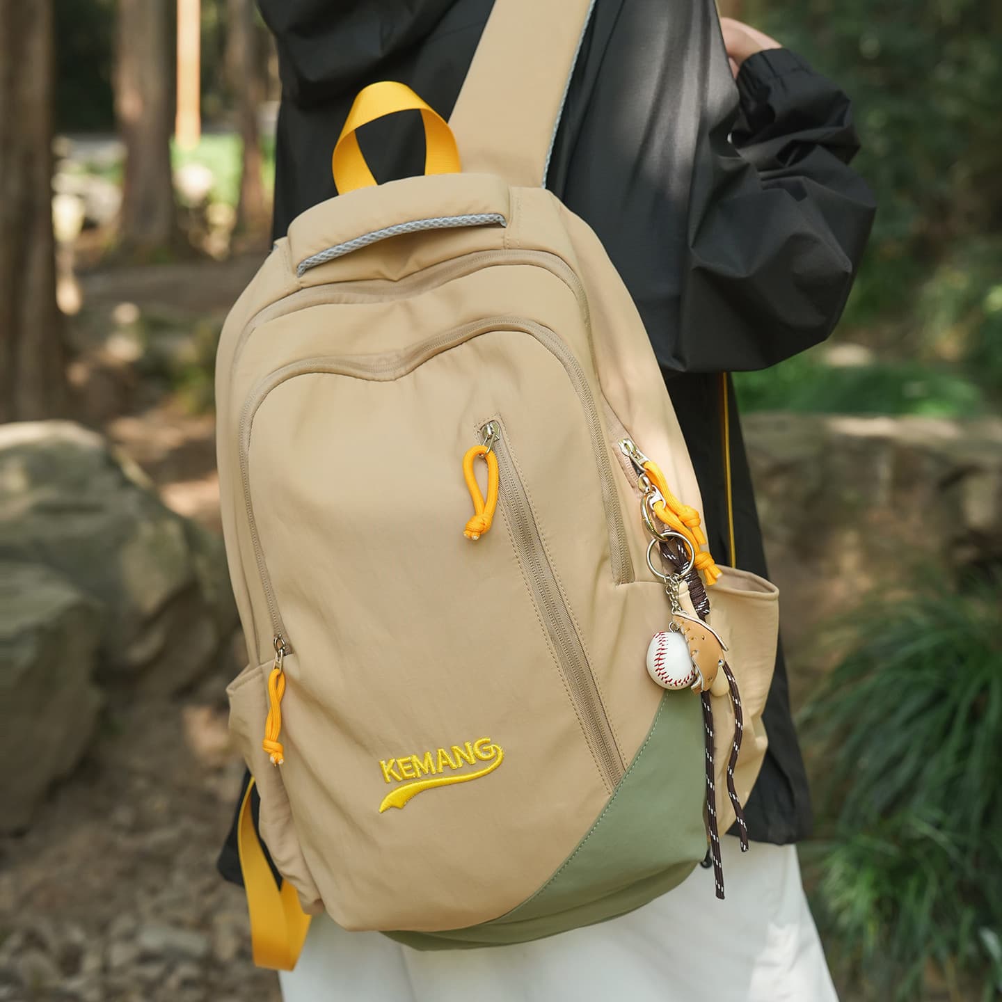 Backpack for junior high school students, lightweight outdoor travel, hiking, casual, simple, large-capacity backpack, school bag for male and female students