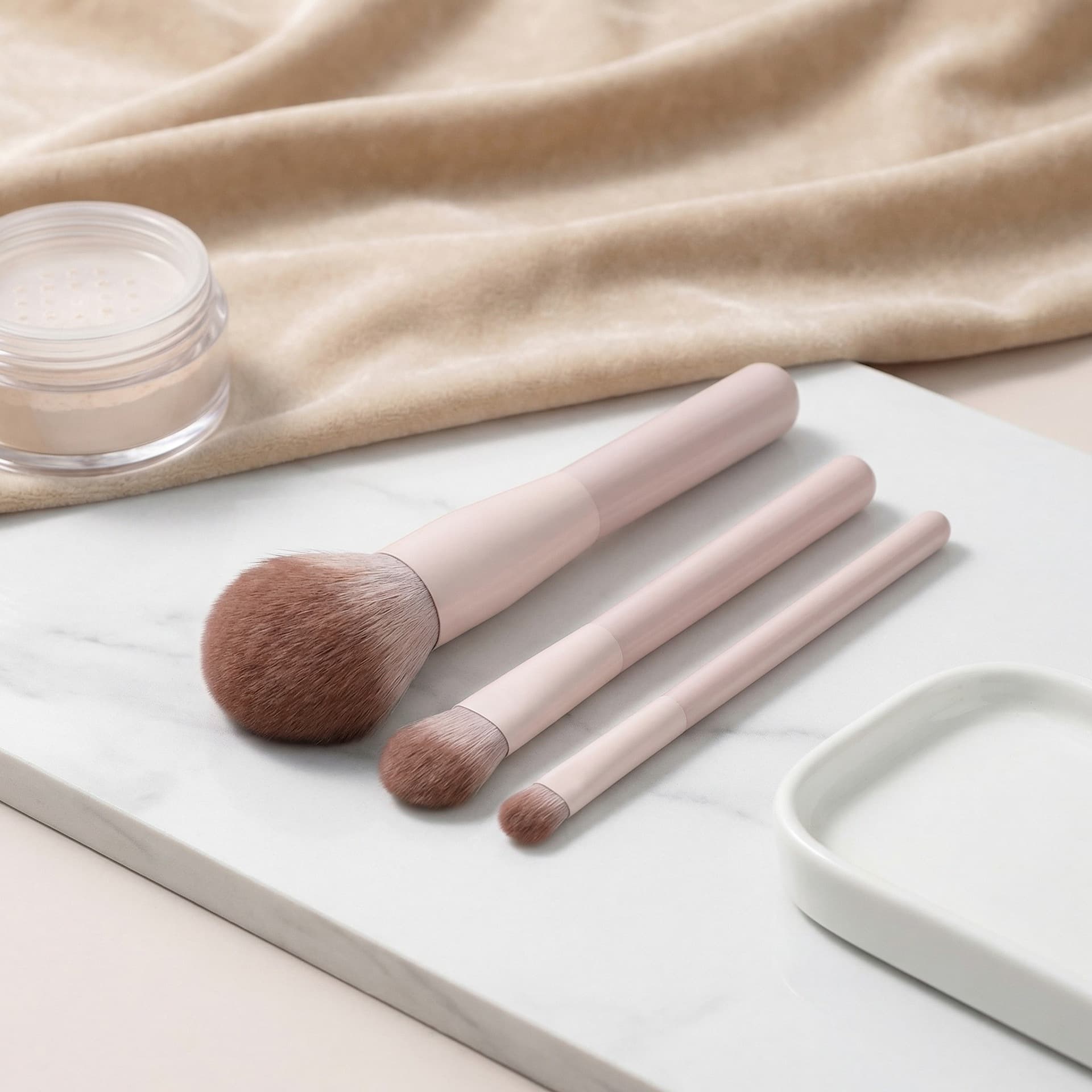 Peach Blossom 13-Piece Makeup Brush Set - Eyeshadow Brush, Blush Brush, Contour Brush, Blending Brush, Nose Shadow Brush, Concealer Full Set Makeup