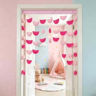Cartoon No-Drill Fabric Door Curtain, Couple Dumpling Hanging Curtain, Partition Short Curtain, Decorative Thread Curtain, Home Door Curtain