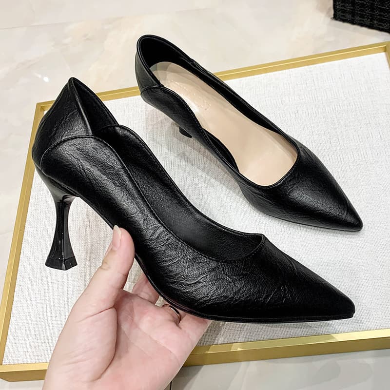 French Style Kitten Heel Women's Shoes 2023 New Spring Summer Professional Formal Black Flats Soft Leather Work Shoes Mid Heel