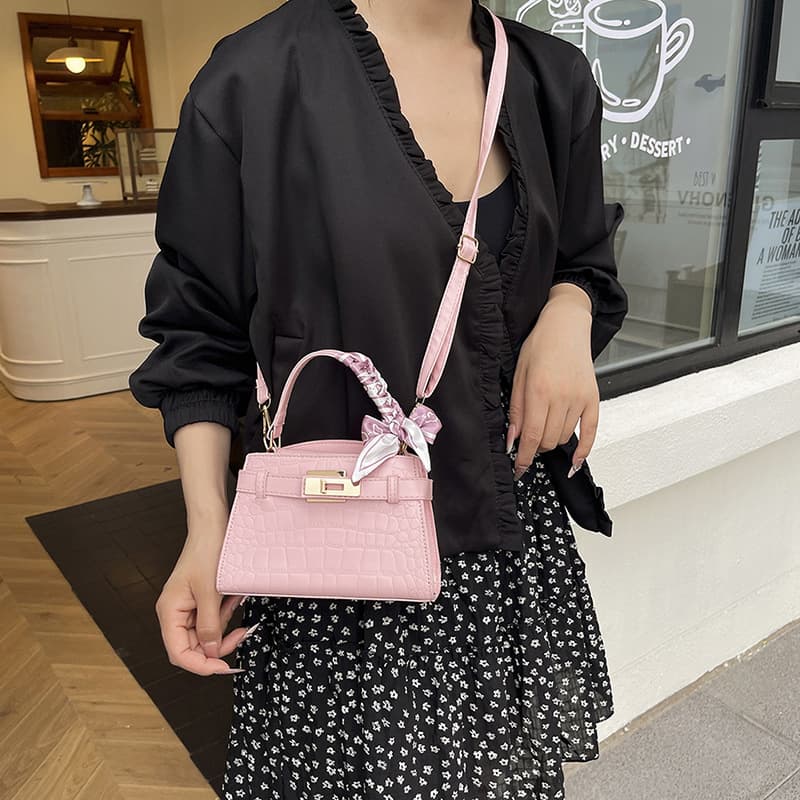 2025 Summer New Style Women's Handbag Elegant Shoulder Crossbody Bag High-Quality Simple Commuter Kelly Bag for Women