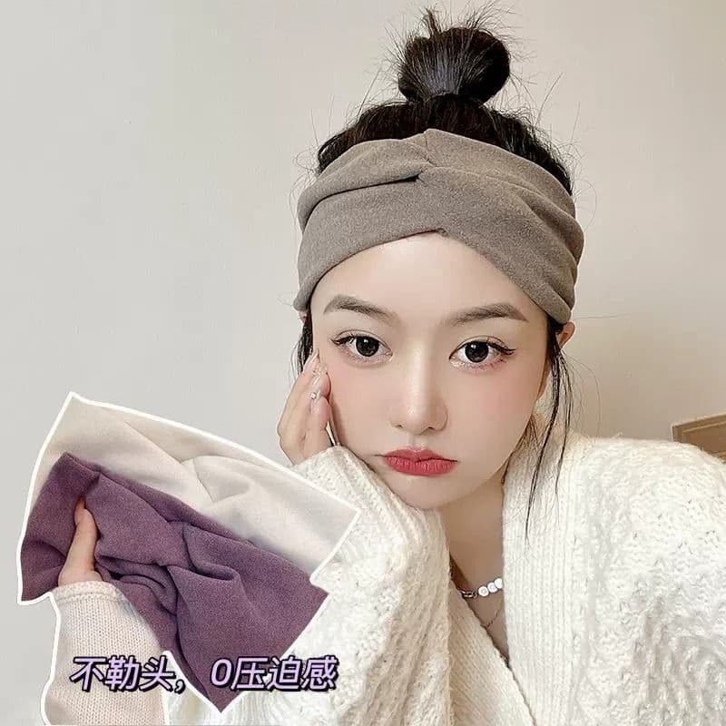 Maternity headscarf, postpartum hairband, windproof, forehead protector, breathable, sweat-absorbent, suitable for postpartum women and can be worn outside.