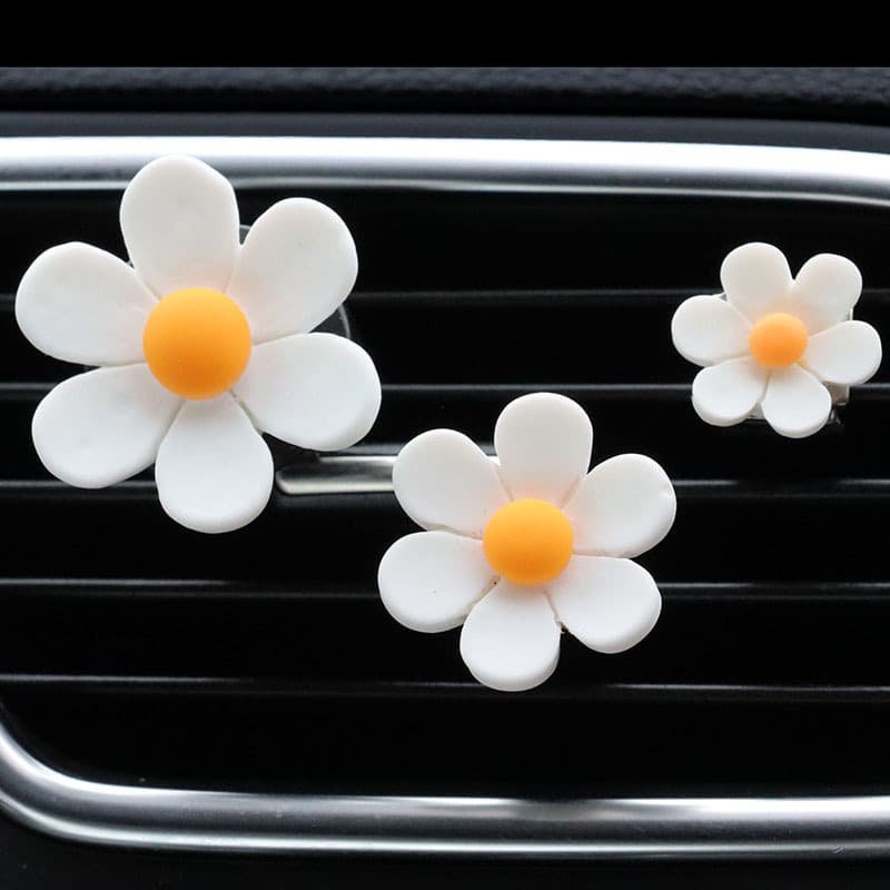 Ten-Color Six-Petal Daisy Car Air Vent Aromatherapy Car Perfume Decoration Clip Car Accessories