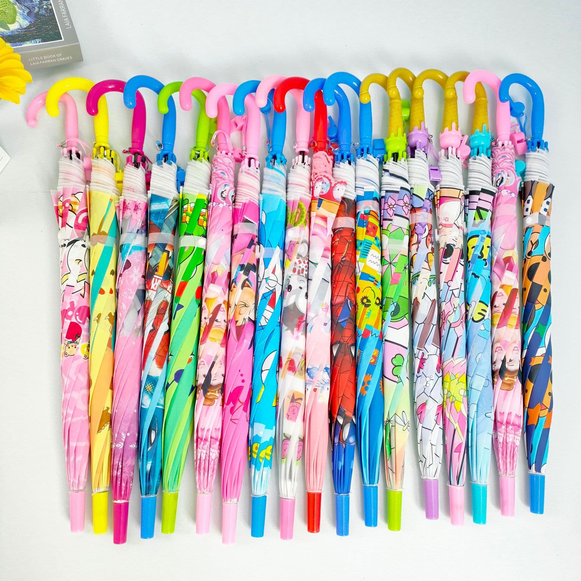 Foreign trade original student umbrella, children's rain umbrella cartoon anime kindergarten kids semi-automatic portable manufacturer wholesale