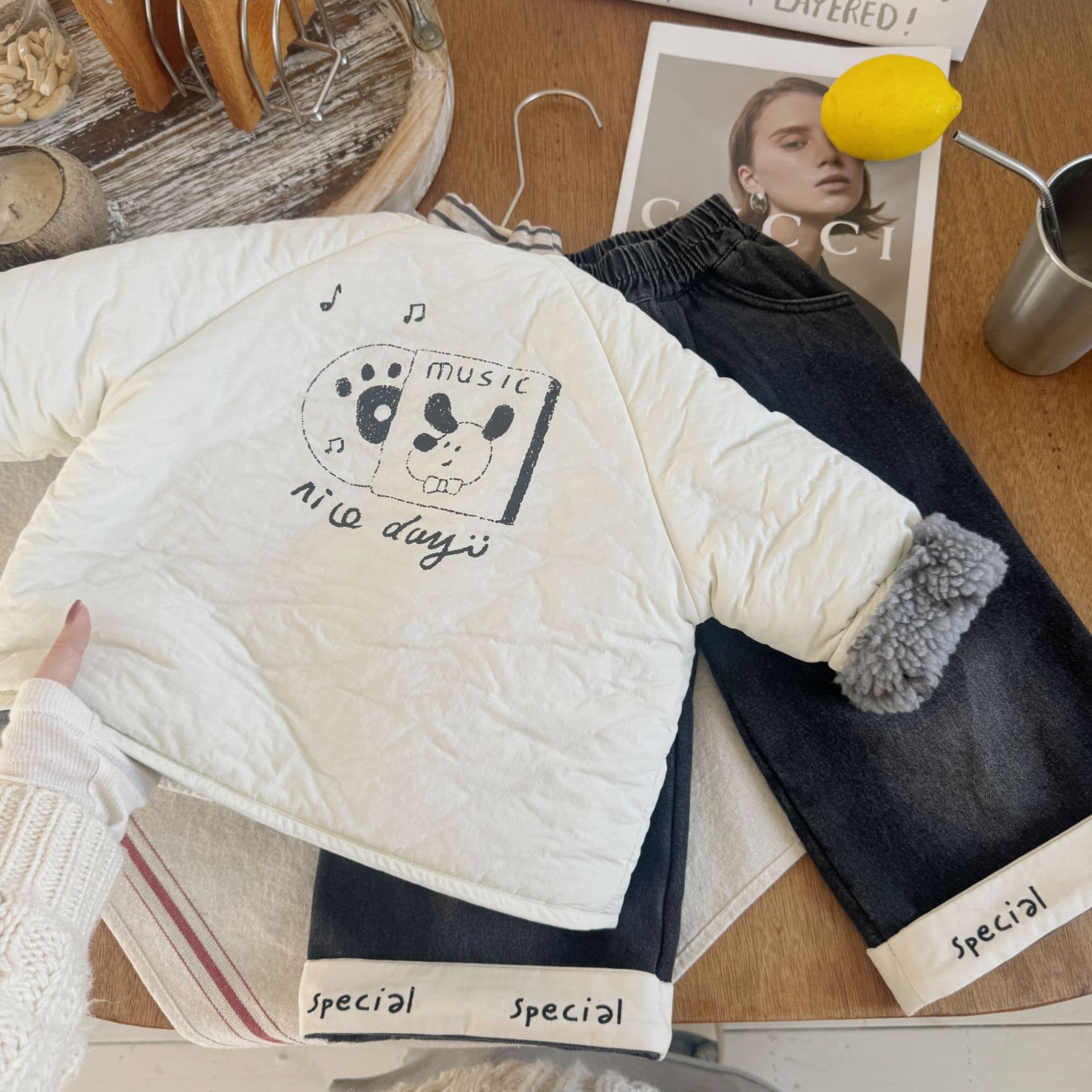 Soft Korean Style Boys Quilted Jacket with Dog Print Letter Cotton Padded Coat Warm Fleece Winter Baby Clothes for Girls