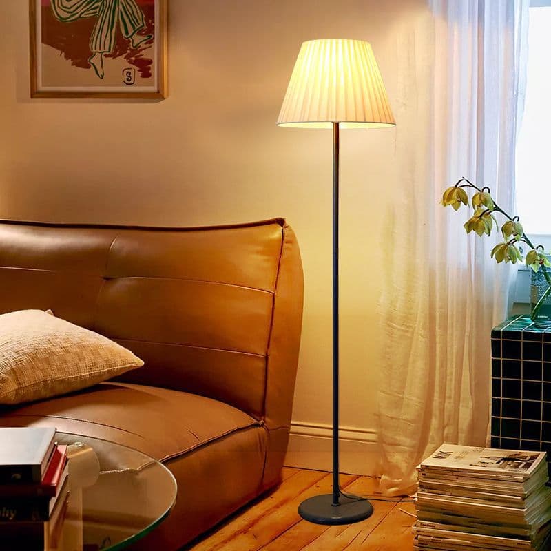 Floor lamp living room sofa decorative bedroom bedside lamp modern simple pleated vertical table lamp F117 home