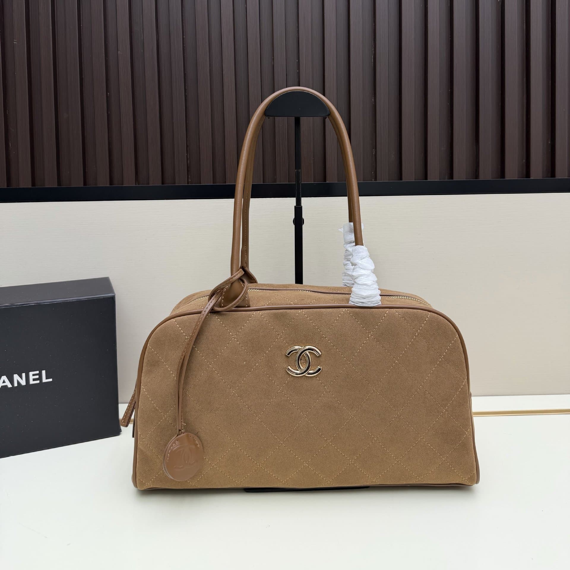 Chanel-Style 26C New Suede Nubuck Bowling Handbag, High-End Fashion Versatile Single Shoulder Bag Handbag