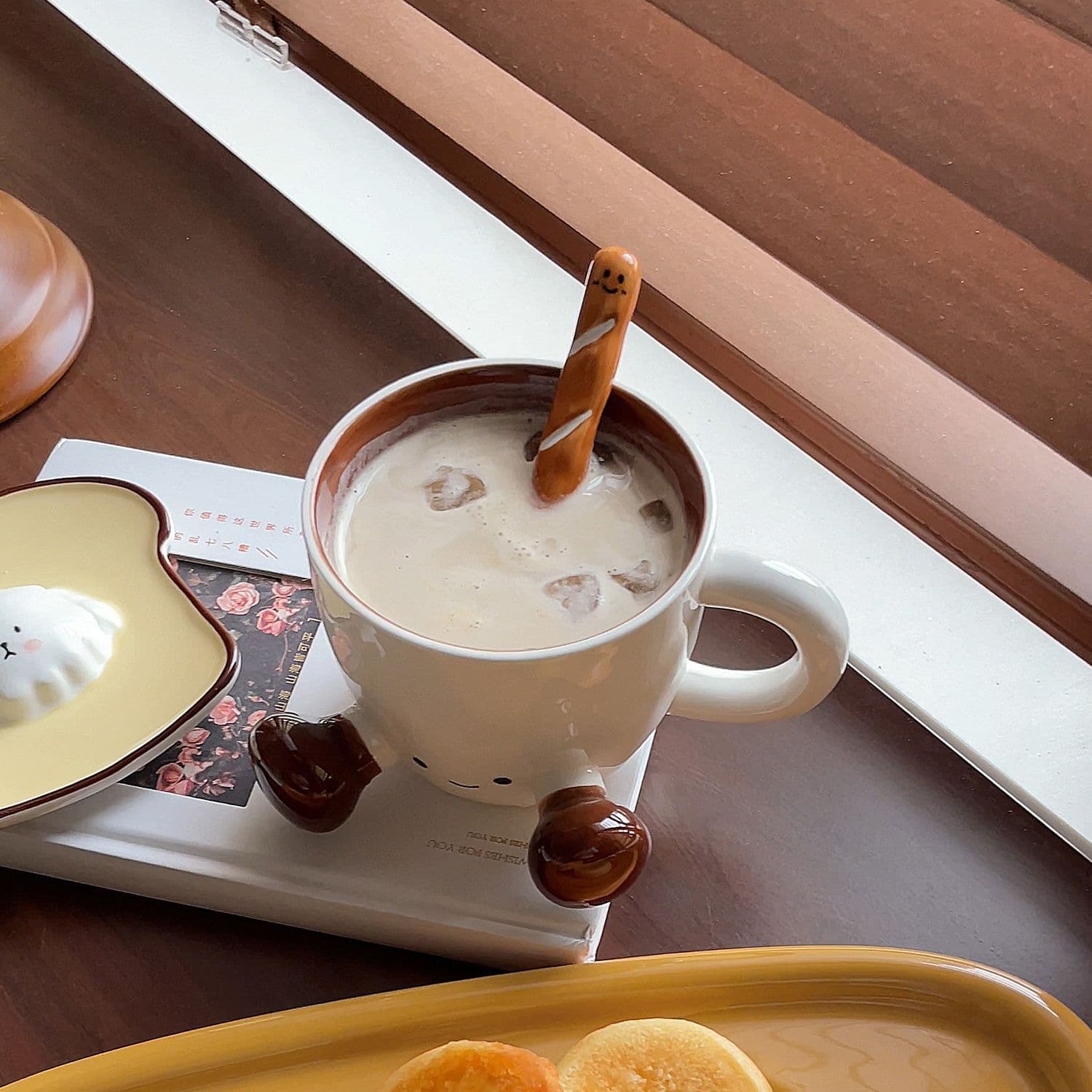 Ins Style Cute Plate Household Ceramic Dinner Plate High Aesthetic Value Ceremonial Afternoon Tea Cup Dessert Plate Coffee Cup with Lid