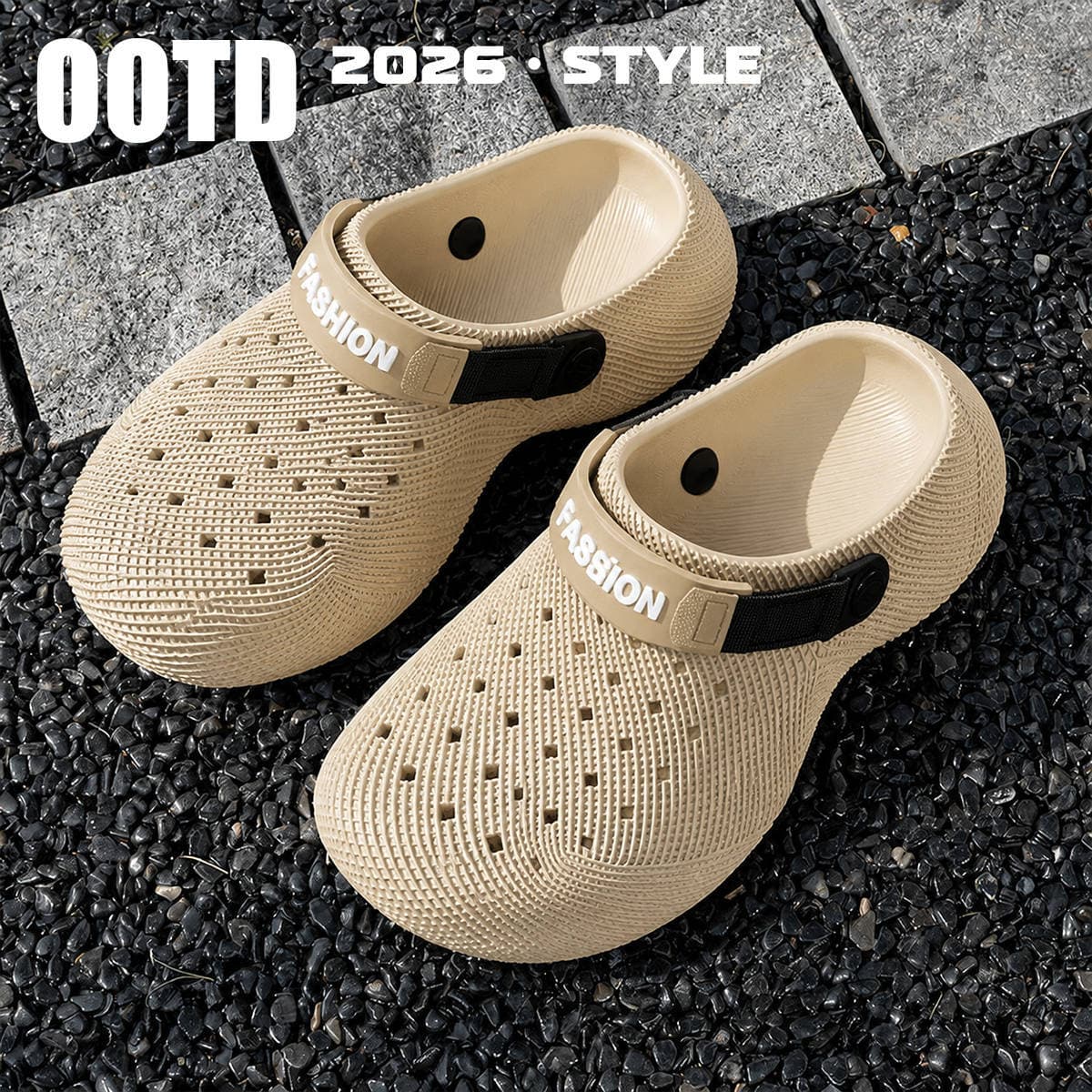 Cloud-Like Men's Clog Sandals 2026 New EVA Material Outdoor Casual Versatile Driving Fishing Couple Sandals