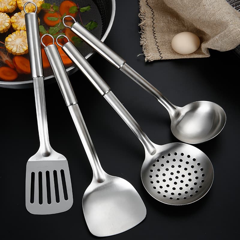 Stainless steel spatula, soup spoon, frying spatula, colander, household thickened frying spoon set, heat-insulated anti-scalding cooking spoon, kitchen utensils wholesale
