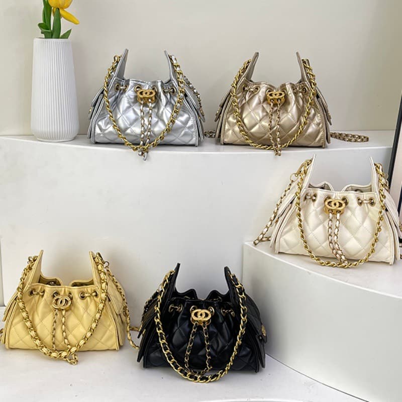 2026 early spring new mini small fragrant armpit bag jennic same style hobo bag western style rhombus chain crossbody bag