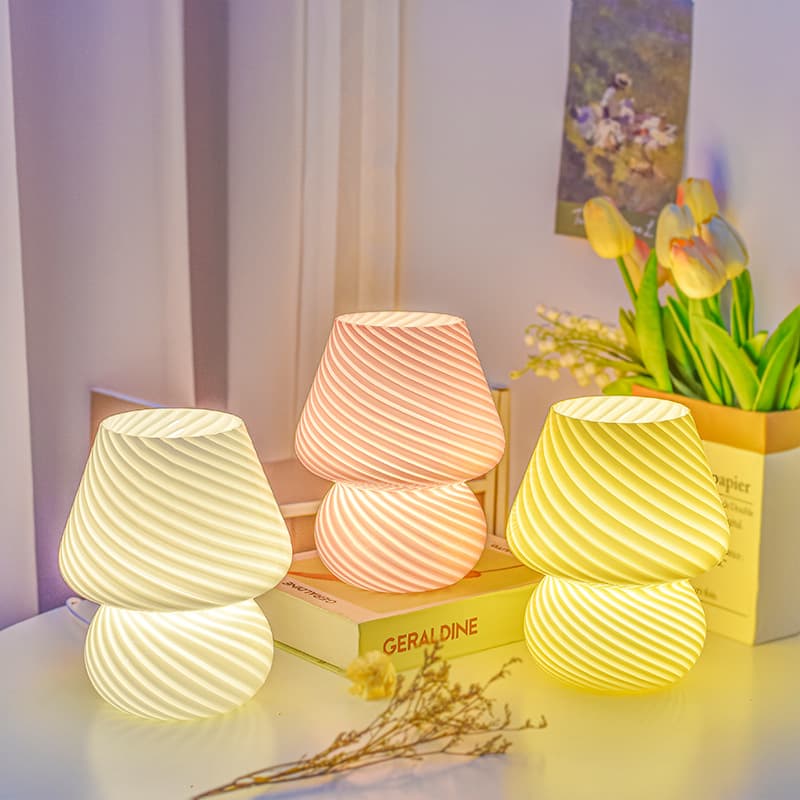 Creative Glass Mushroom Table Lamp Vintage Night Light Bedroom Sleep Bedside Lamp for Homestay Study Modern Minimalist Style