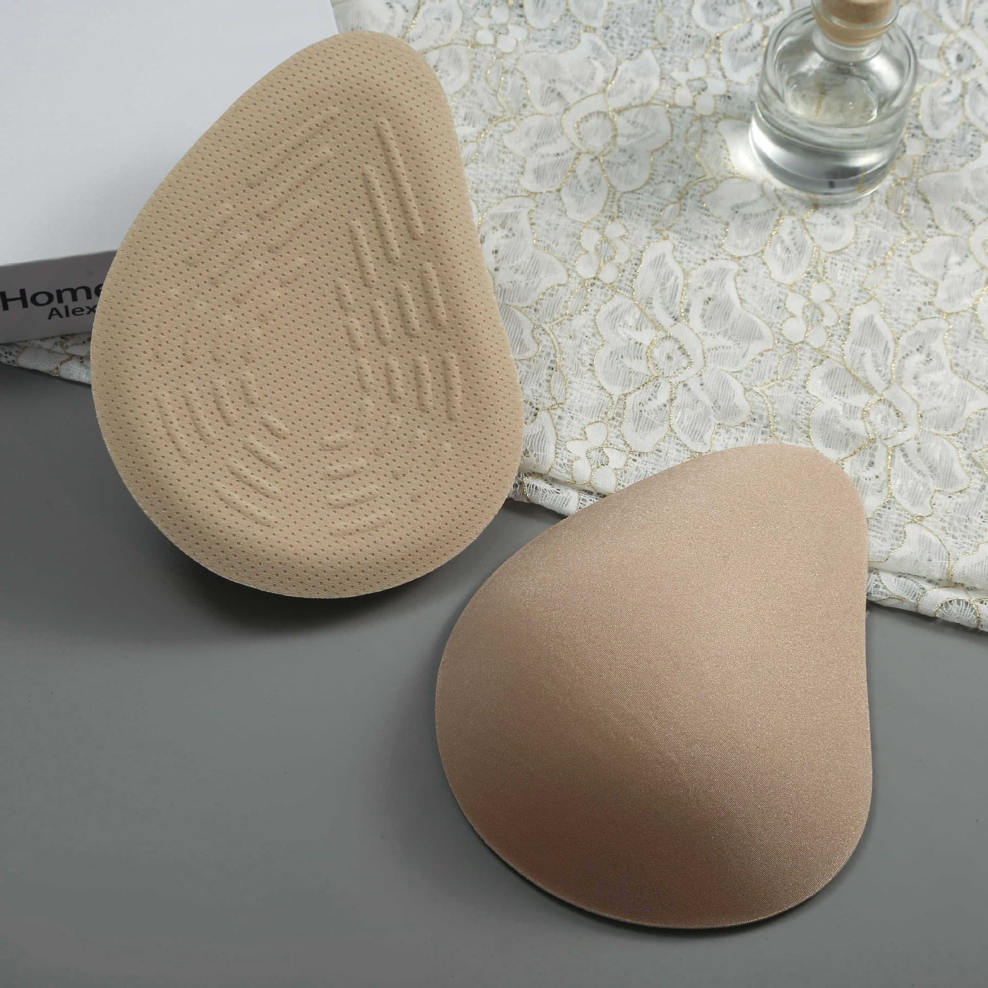 Wholesale Bra Cups Sponge Breathable Yoga Bra Pads Anti-Nipple Swimwear Fitness Sports Bra Inserts
