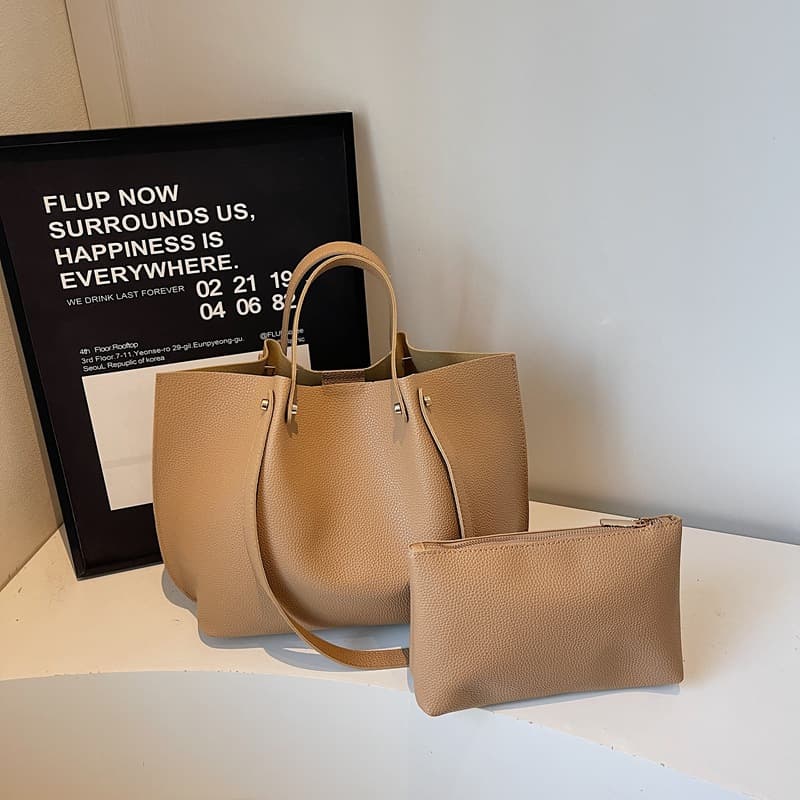 Cross-border Large Capacity Retro Wing Bag Women's New Autumn Winter Versatile Handbag Casual Commute Underarm Shoulder Bag