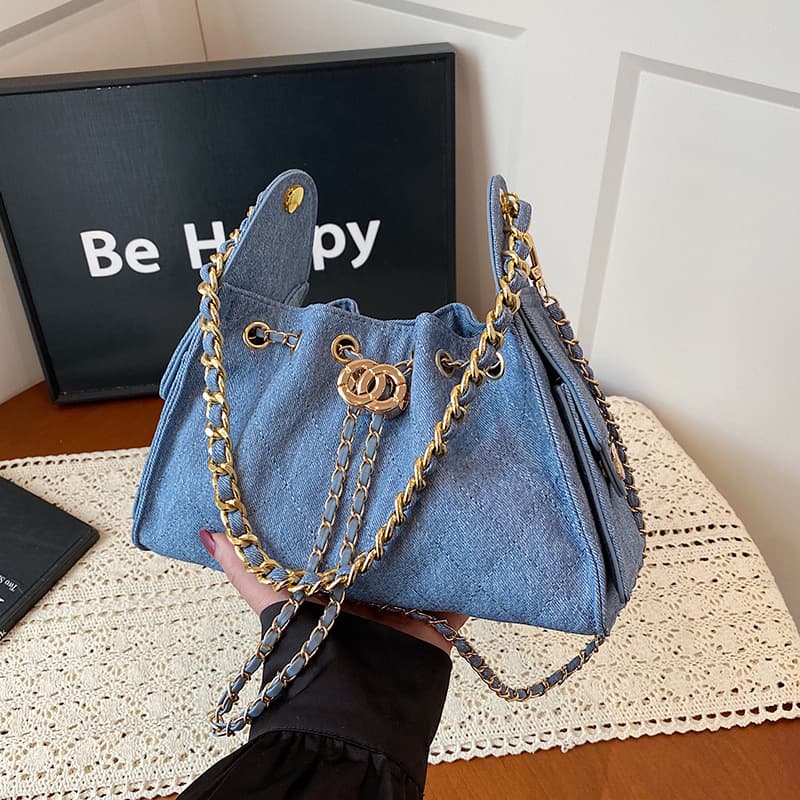 High-End Vintage Chanel-Style Quilted Chain Tote Bag for Women 2026 Large Capacity Bucket Bag Shoulder Bag