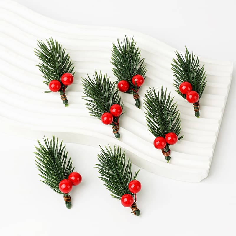 Cross-border Christmas decorations, simulated Christmas tree, red pine cone ornaments, DIY packaging gift box decorations, pine needle accessories
