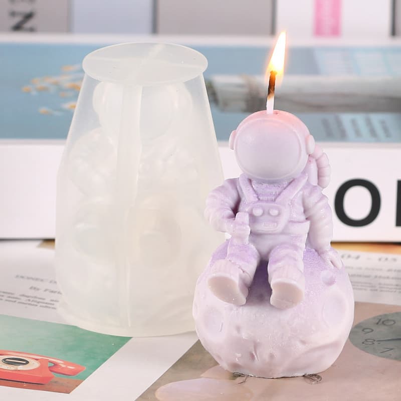 Moon Astronaut Candle Mold DIY Space Theme Creative Figure Gypsum Soap Ornament Resin Mold