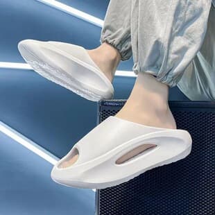Men's Slippers Summer Outdoor 2025 New Indoor Home Couple Anti-Slip Cloud-Like Sports Sandals Men's