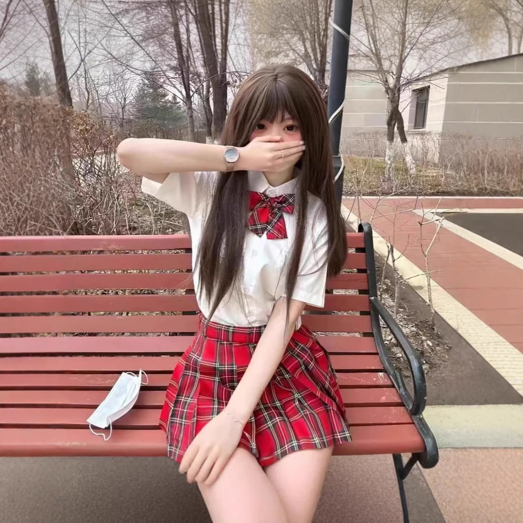 Original wholesale Little Chili authentic plaid skirt JK uniform red style pleated skirt cute student half-length skirt spicy girl.