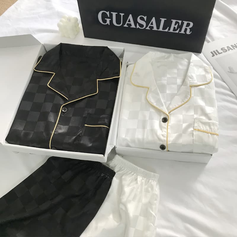 Wholesale Couple Pajamas Spring Autumn Long Sleeve Ice Silk Plus Size 200lbs Men's Homewear Women's Set