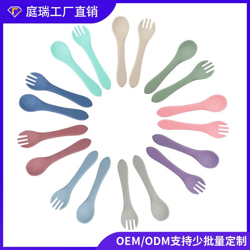 Baby Soft Silicone Spoon Infant Feeding Spoon Water Feeding Silicone Spoon Kids Eating Tool Training Fork and Spoon Silicone Spoon