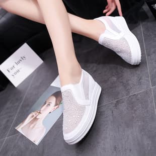 White Shoes 2026 Spring Summer Platform Korean Style Women's Loafers Breathable Height Increasing Slip-On Shoes Drop Shipping