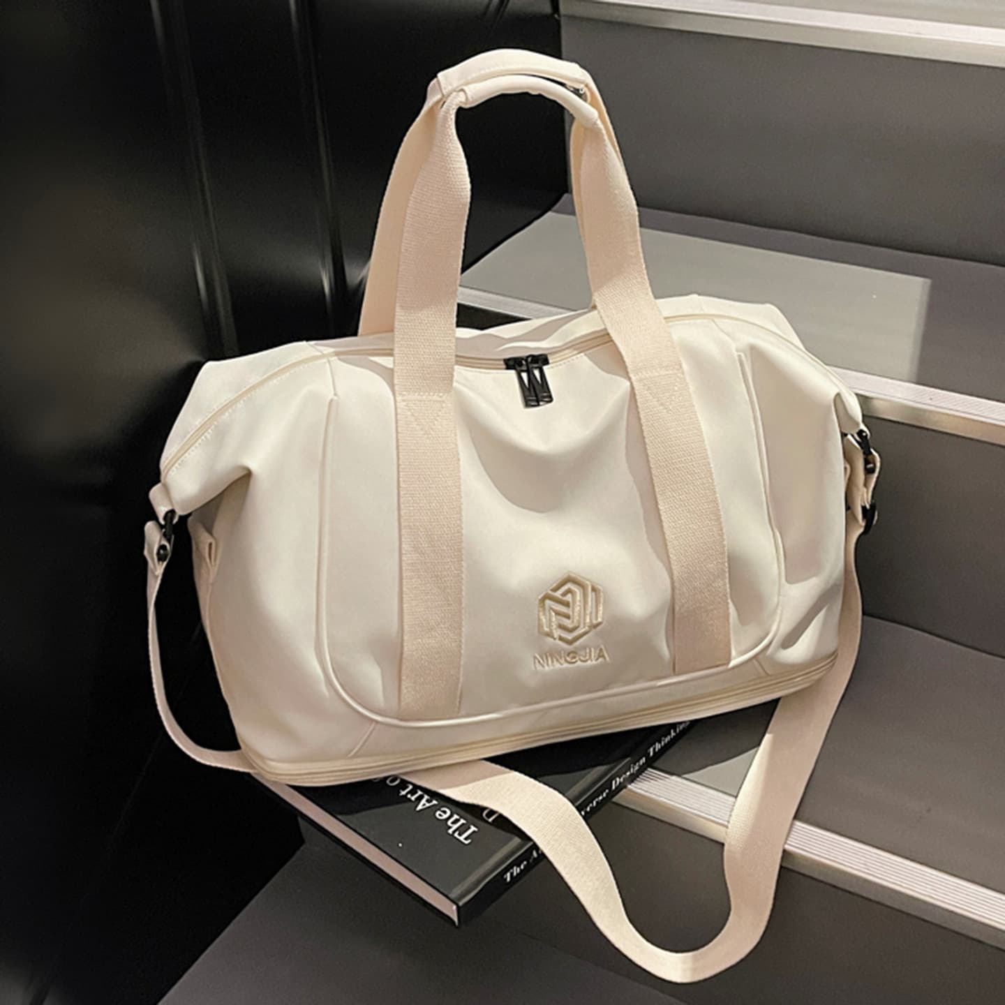 Short-distance travel bag, business trip carry-on luggage bag, lightweight handbag, large-capacity storage bag, yoga sports fitness bag