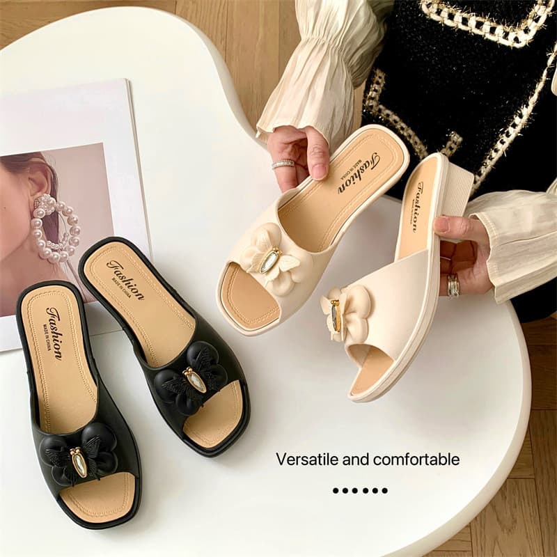 New wedge-heeled slippers, summer casual high-heeled slippers for women, non-slip plastic beach thick-soled slippers for women