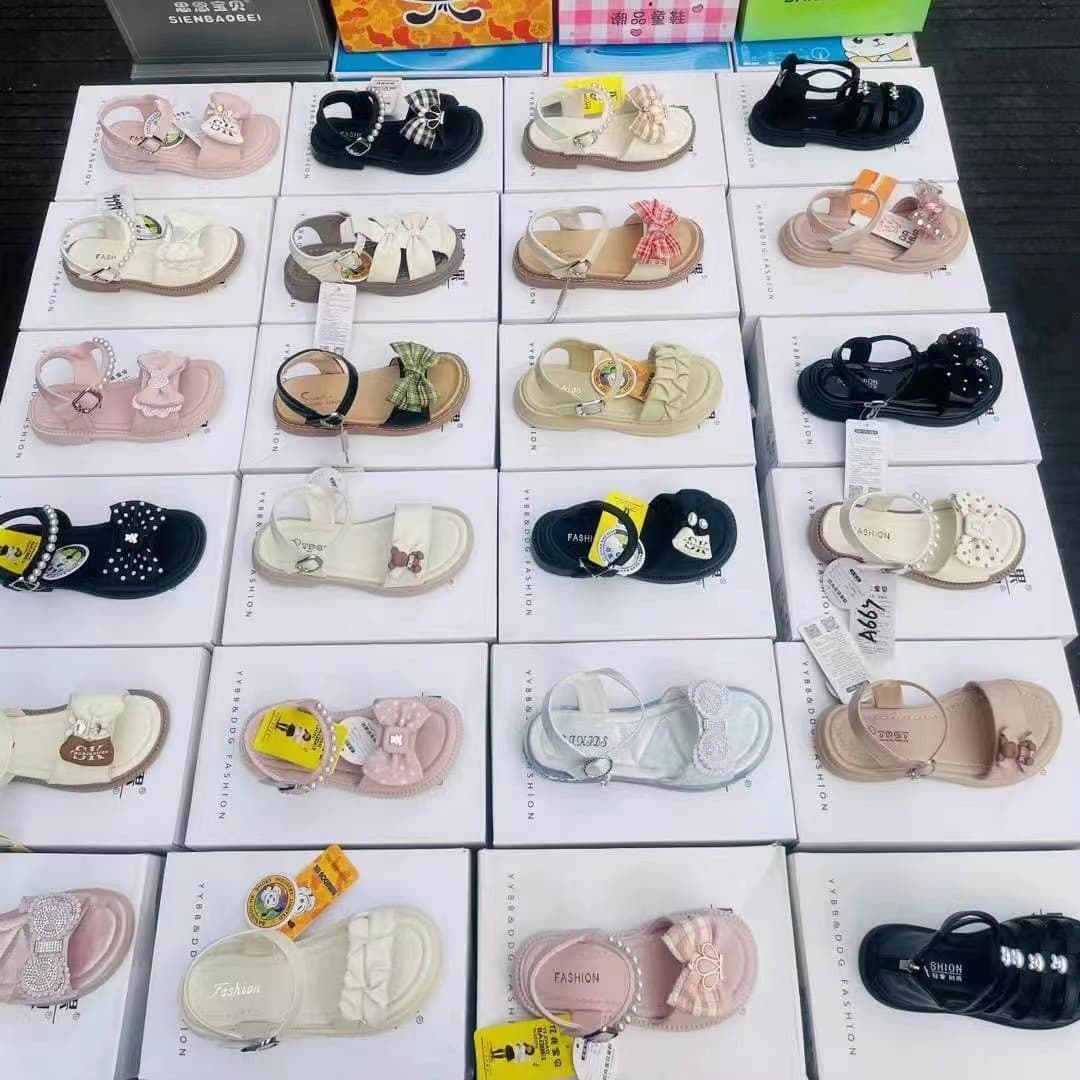 Girls' Summer Sandals, Mixed Styles Clearance, Princess Beach Sandals, Soft Sole, Fashionable for Toddlers and Older Children