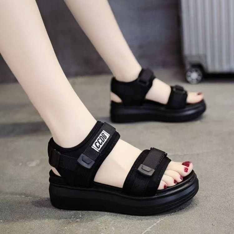 Popular sports sandals for women 2026 summer new versatile internet celebrity thick-soled super-soft flat-soled student outer beach shoes