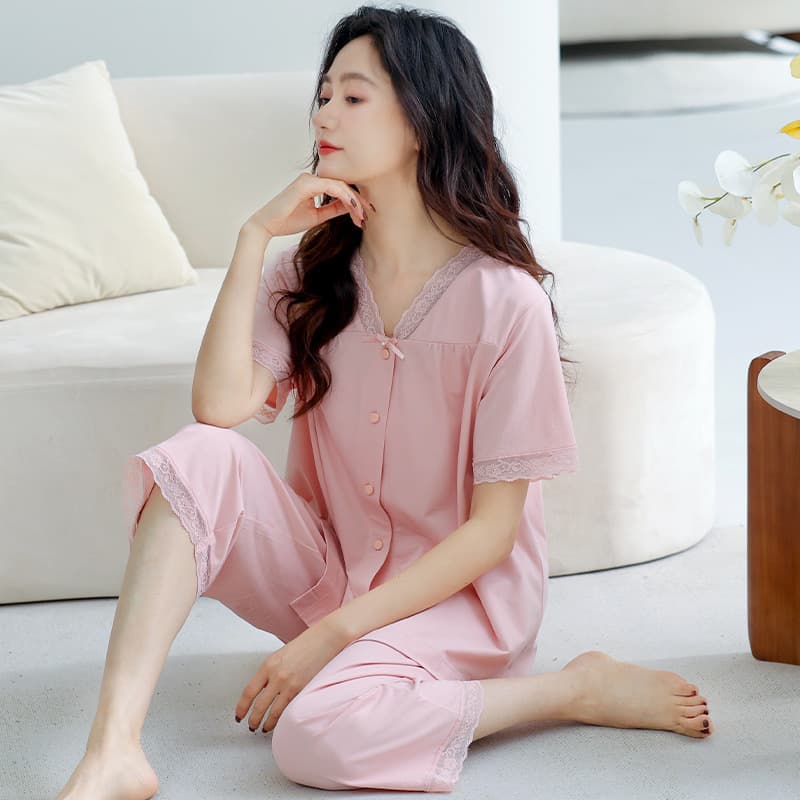 Women's Cooling Pajamas, Summer Pure Cotton Short-Sleeve Cropped Pants, Lightweight Style, Suitable for Middle-Aged Moms, Wearable Outdoors, Home Loungewear Set