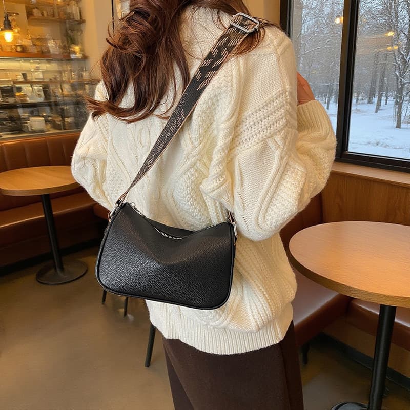 Women's Bag Genuine Leather High-End Shoulder Bag 2025 New Versatile Commuting Crossbody Bag Women's Top Layer Cowhide Pillow Bag