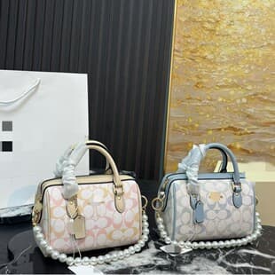 2026 New Export Hot Style Coach Boston Pillow Bag Versatile Fashion Shoulder Handheld Crossbody Pearl Bag