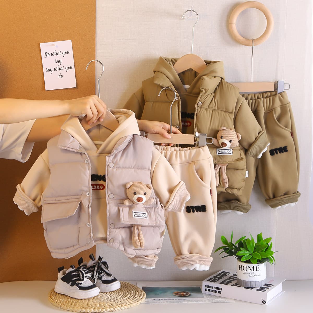 Boys' suit plus velvet autumn and winter new baby winter clothing thickened warm sweatshirt children's vest foreign style three-piece set