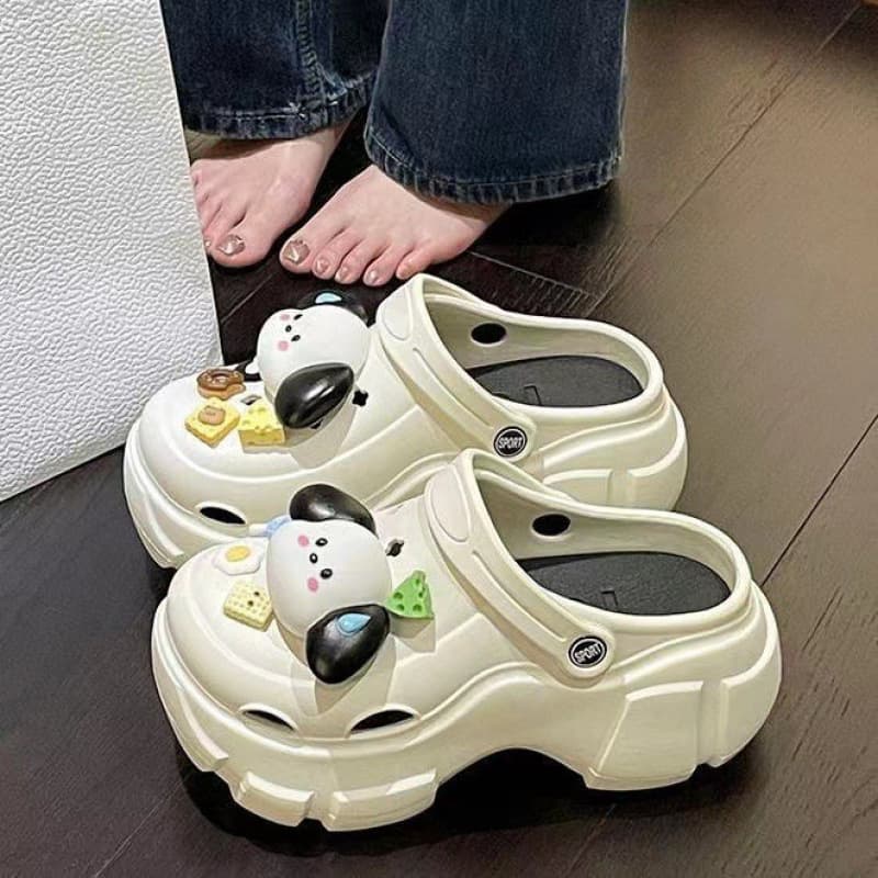 Ultra-Thick Popular Sweat-Resistant Dog Hole Sandals for Women 2023 Thick-Soled Beach Shoes Internet Celebrity Height-Increasing Sandals for Outdoor Wear Wholesale