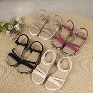 Beach Sandals Open-Toe Soft Sole Slippers Comfortable Casual Shoes Summer New Style Non-Slip Waterproof Slippers for Women Outdoor
