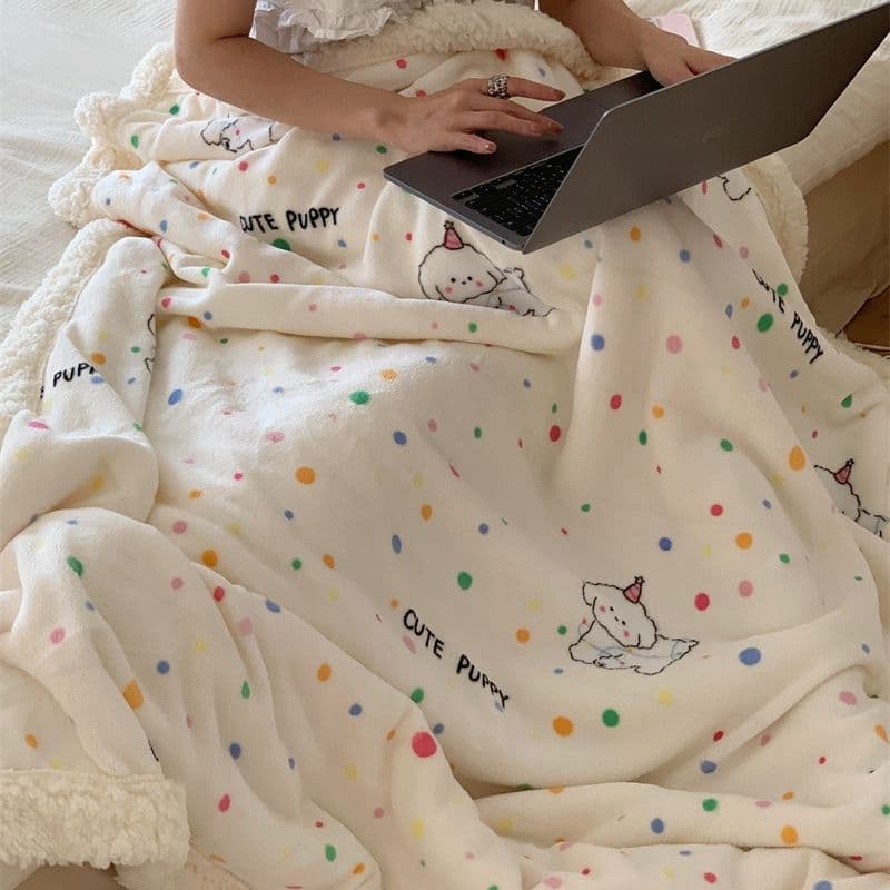Winter Air Conditioner Blanket, Office Nap Throw, Shawl Blanket, Thickened Cover, Lambskin Milk Fleece Sofa Small Quilt