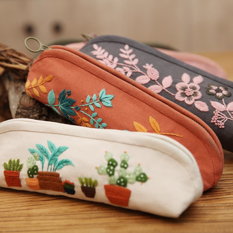 Vintage Embroidery Pencil Case and Makeup Bag DIY Kit with Zipper for Students and Adults
