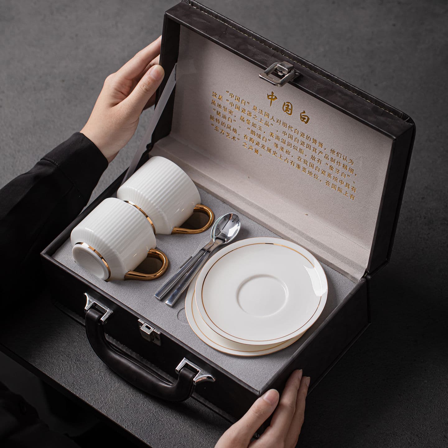Luxury Gold-Striped Cream White Porcelain Coffee Cup Dehua Ceramic Gift Cup & Saucer Gift Box Set Wholesale