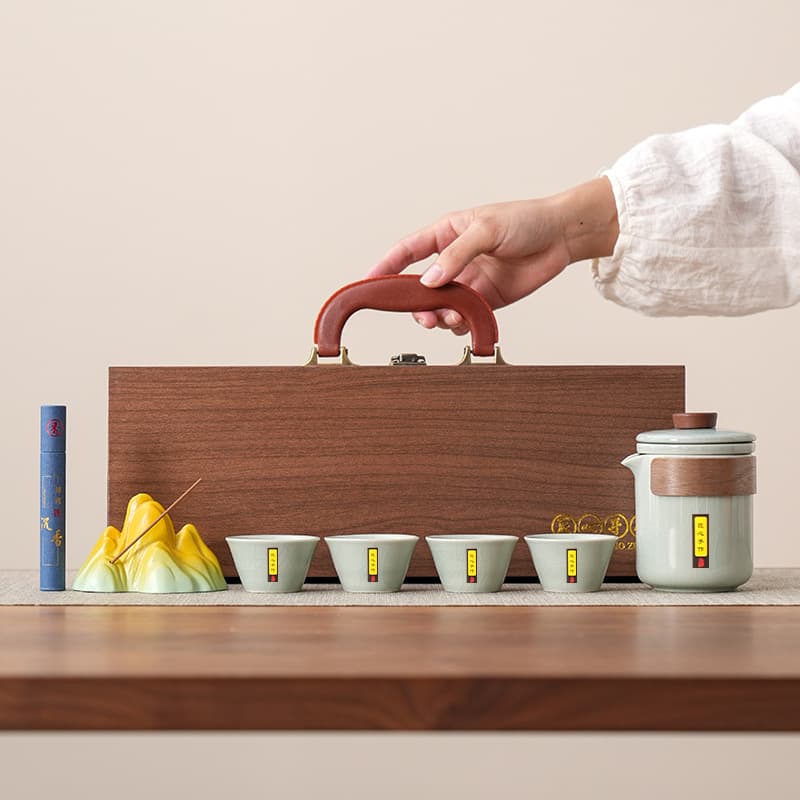 Palace Museum Cultural Creative Ge Kiln Kung Fu Tea Set Gift Box, Home Use High-End for Client Business Gifts, Practical Souvenirs