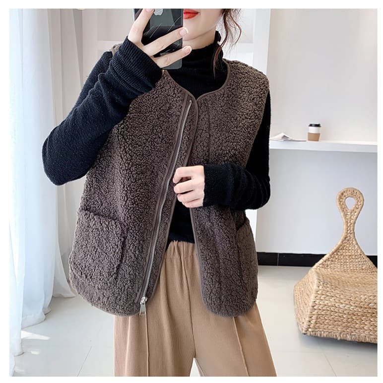 Faux Shearling Vest for Women, 2025 Autumn/Winter New Arrival, Korean Style Versatile Outerwear, Fur-Lined Vest Waistcoat