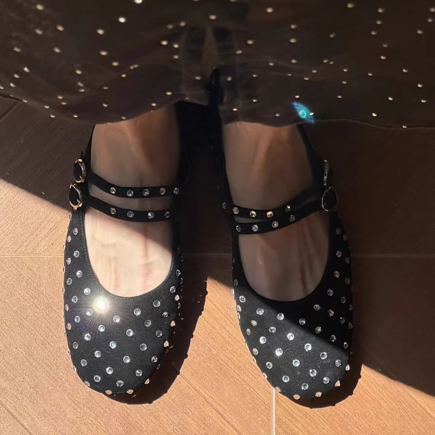 In-Stock Round-Toe Mary Jane Leather Shoes for Women, 2025 Autumn New French-Style Flat Ballet Shoes with Hidden Heel and Shallow Mouth