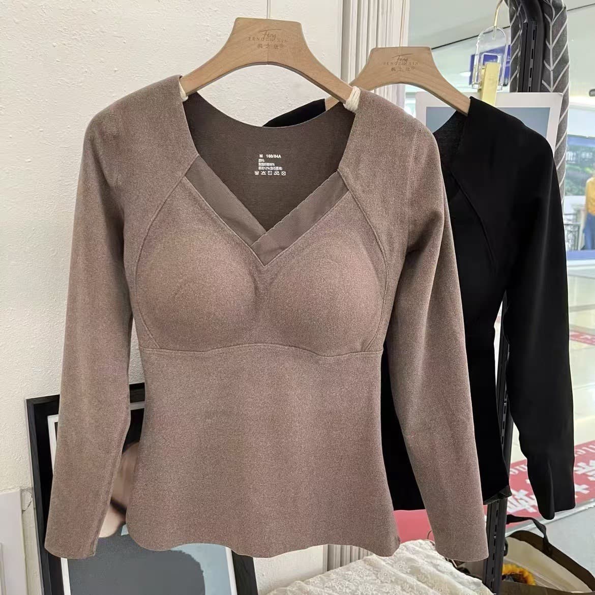 Graphene German Fleece Warm Top for Women with Fixed Cup Bra, Seamless Base Layer Wearable Outside, Fleece-Lined Heating Warm Long Sleeve